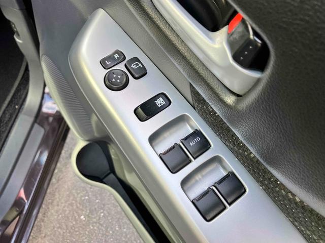 スペーシア Gリミテッド 全周囲カメラ 両側スライド・片側電動 ナビ TV レーンアシスト 衝突被害軽減システム スマートキー アイドリングストップ 電動格納ミラー シートヒーター ベンチシート CVT 盗難防止システム(11枚目)