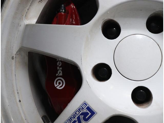 ランサー ＧＳＲエボリューションＶＩ　当店お客様直接買取　屋内ガレージ保管　禁煙車　タイミングベルト交換済　クラッチ交換済　トミーマキネンエディションフロントバンパー　ＲＡＹＳ１７インチＡＷ　オーリンズ車高調　フジツボマフラー（26枚目）