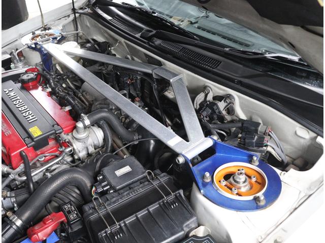 ランサー ＧＳＲエボリューションＶＩ　当店お客様直接買取　屋内ガレージ保管　禁煙車　タイミングベルト交換済　クラッチ交換済　トミーマキネンエディションフロントバンパー　ＲＡＹＳ１７インチＡＷ　オーリンズ車高調　フジツボマフラー（43枚目）