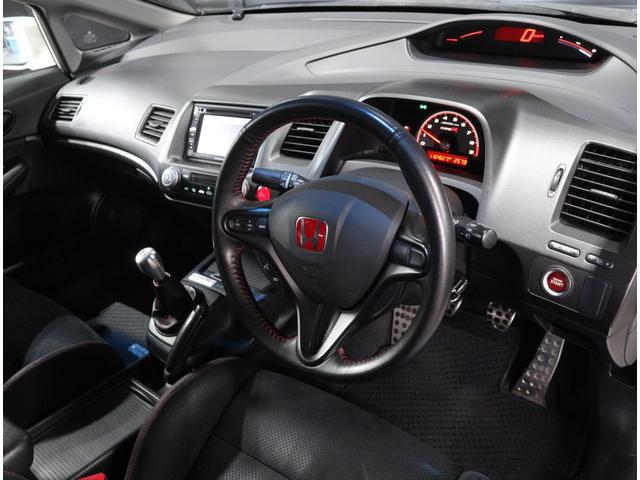 シビック タイプＲ　後期型　同色全塗装　ルーフ内張張替済　無限フロントアンダースポイラー／サイドスポイラー　アルミシフトノブ　１８インチＡＷ　クスコ車高調　Ｊ’ｓレーシングＣＰ書換　ＥＧプッシュスタート（5枚目）