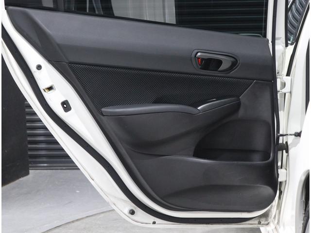 シビック タイプＲ　後期型　同色全塗装　ルーフ内張張替済　無限フロントアンダースポイラー／サイドスポイラー　アルミシフトノブ　１８インチＡＷ　クスコ車高調　Ｊ’ｓレーシングＣＰ書換　ＥＧプッシュスタート（33枚目）