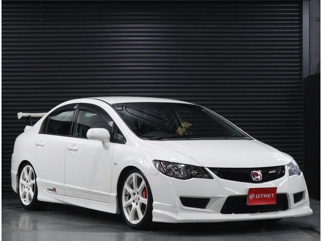 シビック タイプR 当店お客様直接買取 無限フロントグリル/フロントアンダースポイラー/リヤスポイラー 専用18インチAW/専用セミバケットシート/ブレンボキャリパー 純正HDDナビ バックカメラ ETC(4枚目)