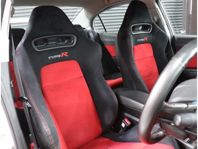 シビック タイプR 当店お客様直接買取 無限フロントグリル/フロントアンダースポイラー/リヤスポイラー 専用18インチAW/専用セミバケットシート/ブレンボキャリパー 純正HDDナビ バックカメラ ETC(7枚目)