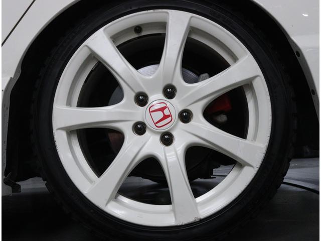 シビック タイプR 当店お客様直接買取 無限フロントグリル/フロントアンダースポイラー/リヤスポイラー 専用18インチAW/専用セミバケットシート/ブレンボキャリパー 純正HDDナビ バックカメラ ETC(21枚目)