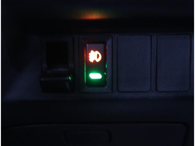 MR2 GT-S 当店お客様直接買取 ワンオーナー 屋内ガレージ保管 3型 禁煙車 5型仕様フロントバンパー/フェンダー&サイドマーカー/テールランプ 純正15インチAW 純正リヤスポイラー 純正フロントフォグランプ(27枚目)