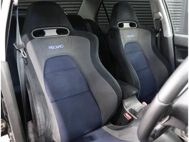 ランサー ＧＳＲエボリューションＶＩＩ　当店お客様直接買取　ワンオーナー　フルノーマル　純正レカロセミバケットシート／ブレンボブレーキキャリパー／１７インチＡＷ／ＭＯＭＯステアリング　ＨＩＤヘッドライト　リヤスポイラー（7枚目）