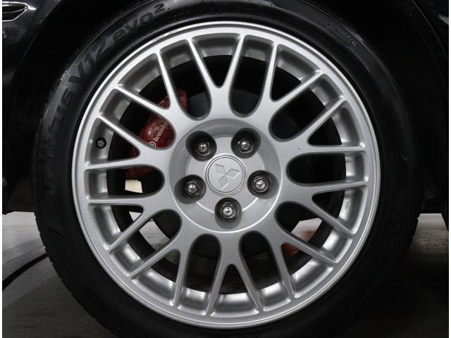 ランサー ＧＳＲエボリューションＶＩＩ　当店お客様直接買取　ワンオーナー　フルノーマル　純正レカロセミバケットシート／ブレンボブレーキキャリパー／１７インチＡＷ／ＭＯＭＯステアリング　ＨＩＤヘッドライト　リヤスポイラー（19枚目）