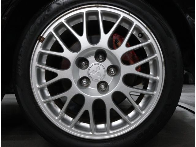 ランサー ＧＳＲエボリューションＶＩＩ　当店お客様直接買取　ワンオーナー　フルノーマル　純正レカロセミバケットシート／ブレンボブレーキキャリパー／１７インチＡＷ／ＭＯＭＯステアリング　ＨＩＤヘッドライト　リヤスポイラー（20枚目）