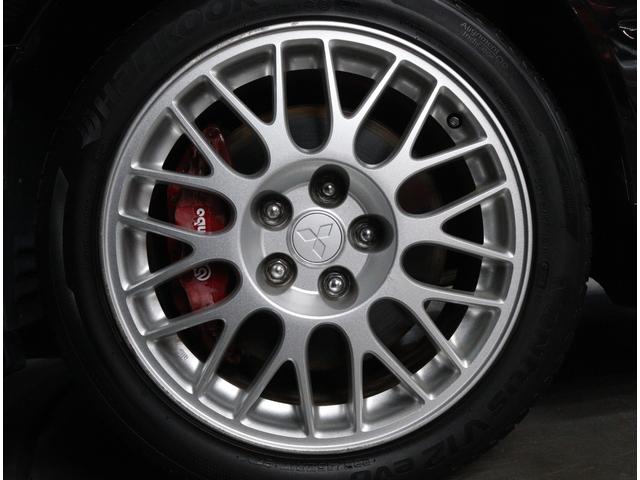 ランサー ＧＳＲエボリューションＶＩＩ　当店お客様直接買取　ワンオーナー　フルノーマル　純正レカロセミバケットシート／ブレンボブレーキキャリパー／１７インチＡＷ／ＭＯＭＯステアリング　ＨＩＤヘッドライト　リヤスポイラー（21枚目）