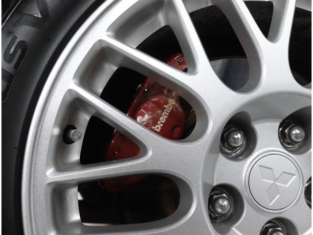 ランサー ＧＳＲエボリューションＶＩＩ　当店お客様直接買取　ワンオーナー　フルノーマル　純正レカロセミバケットシート／ブレンボブレーキキャリパー／１７インチＡＷ／ＭＯＭＯステアリング　ＨＩＤヘッドライト　リヤスポイラー（23枚目）