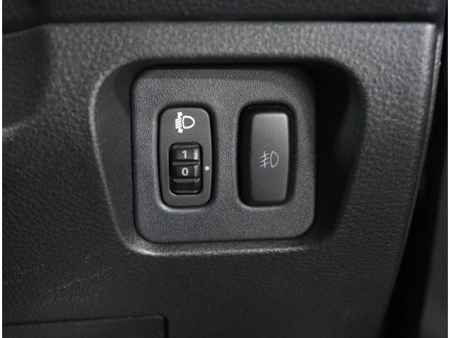 ランサー ＧＳＲエボリューションＶＩＩ　当店お客様直接買取　ワンオーナー　フルノーマル　純正レカロセミバケットシート／ブレンボブレーキキャリパー／１７インチＡＷ／ＭＯＭＯステアリング　ＨＩＤヘッドライト　リヤスポイラー（31枚目）