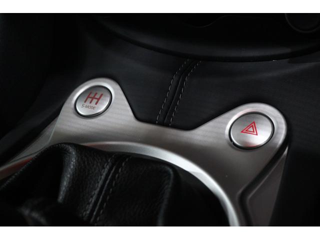 フェアレディＺ ロードスターバージョンＳＴ　当店お客様直接買取　ワンオーナー　ディーラーメンテ　インパルハイパワーコントロールユニット／スロットルバルブ　ニスモスーパーカッパーミックスツインクラッチ　純正１８インチＡＷ　レッドキャリパー（37枚目）