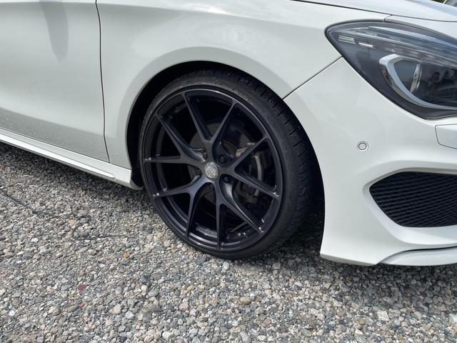 ＣＬＡクラス ＣＬＡ１８０　ＡＭＧライン　ターボ　ＴＶナビ　Ｂカメラ　１９アルミ　ＨＩＤ（8枚目）