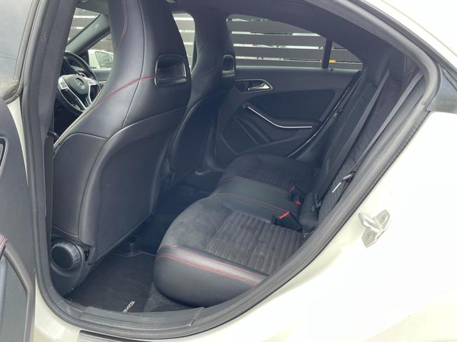 ＣＬＡクラス ＣＬＡ１８０　ＡＭＧライン　ターボ　ＴＶナビ　Ｂカメラ　１９アルミ　ＨＩＤ（15枚目）