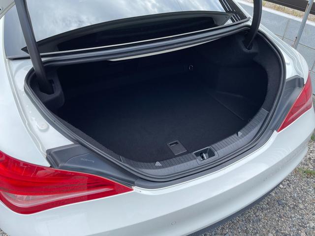 ＣＬＡクラス ＣＬＡ１８０　ＡＭＧライン　ターボ　ＴＶナビ　Ｂカメラ　１９アルミ　ＨＩＤ（17枚目）