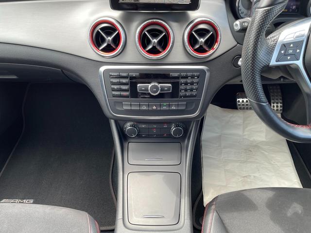 ＣＬＡクラス ＣＬＡ１８０　ＡＭＧライン　ターボ　ＴＶナビ　Ｂカメラ　１９アルミ　ＨＩＤ（47枚目）