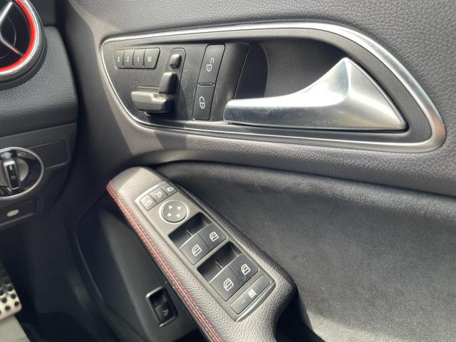 ＣＬＡクラス ＣＬＡ１８０　ＡＭＧライン　ターボ　ＴＶナビ　Ｂカメラ　１９アルミ　ＨＩＤ（52枚目）