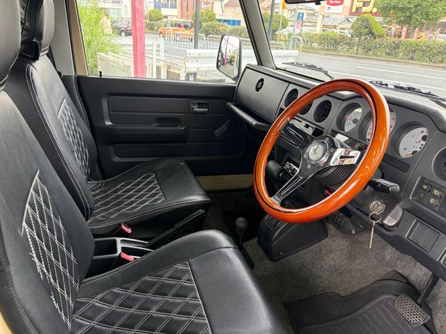 ジムニー ワイルドウインド　４ＷＤ　オールペイント　ウッドハンドル　シートカバー　スペアタイヤカバー　前後ステンレスパンパー　ホワイトホイール　ＭＴタイヤ　ＥＴＣ　ＣＤデッキ（2枚目）