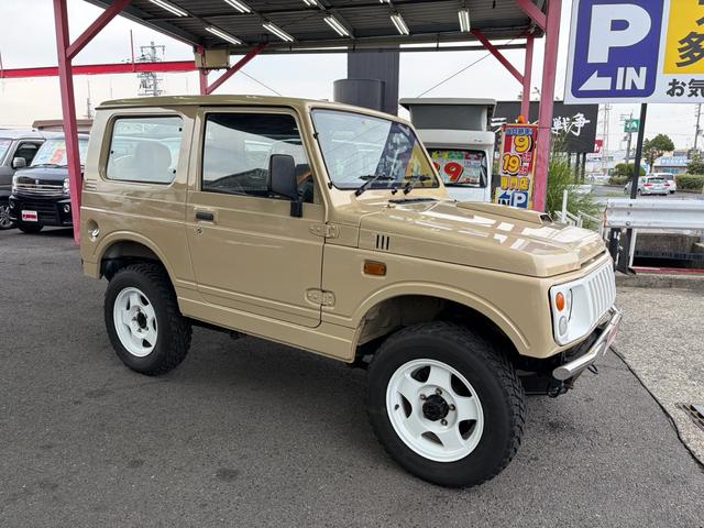 ジムニー ワイルドウインド　４ＷＤ　オールペイント　ウッドハンドル　シートカバー　スペアタイヤカバー　前後ステンレスパンパー　ホワイトホイール　ＭＴタイヤ　ＥＴＣ　ＣＤデッキ（13枚目）