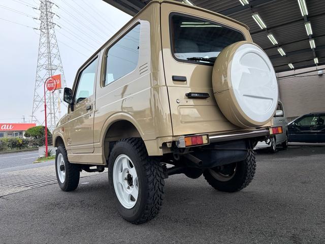 ジムニー ワイルドウインド　４ＷＤ　オールペイント　ウッドハンドル　シートカバー　スペアタイヤカバー　前後ステンレスパンパー　ホワイトホイール　ＭＴタイヤ　ＥＴＣ　ＣＤデッキ（18枚目）