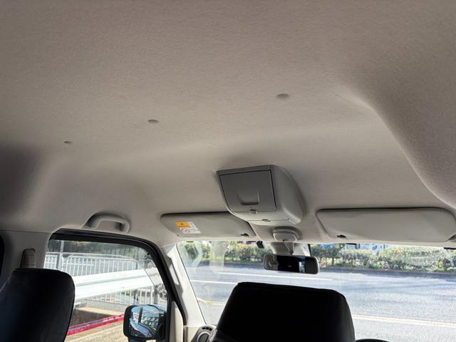 小物入れあります