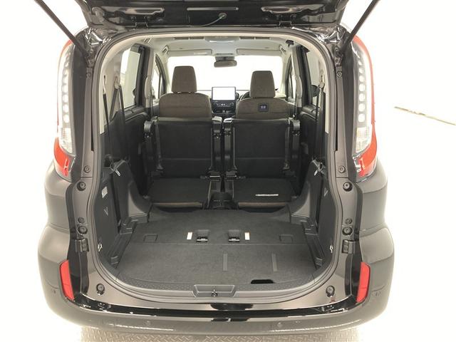 シエンタ ハイブリッドＺ　ミュージックプレイヤー接続可　バックカメラ　衝突被害軽減システム　ＥＴＣ　ドラレコ　両側電動スライド　ＬＥＤヘッドランプ　ウオークスルー　乗車定員７人　３列シート　ワンオーナー（9枚目）