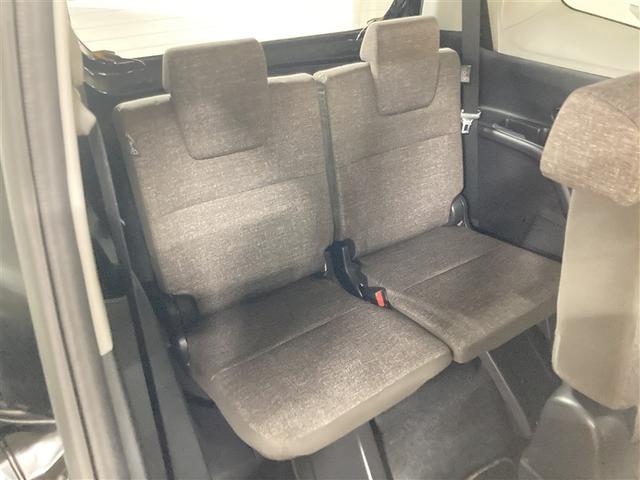 シエンタ ハイブリッドＺ　ミュージックプレイヤー接続可　バックカメラ　衝突被害軽減システム　ＥＴＣ　ドラレコ　両側電動スライド　ＬＥＤヘッドランプ　ウオークスルー　乗車定員７人　３列シート　ワンオーナー（12枚目）