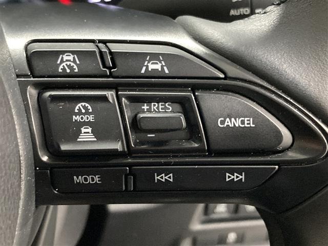 シエンタ ハイブリッドＺ　ミュージックプレイヤー接続可　バックカメラ　衝突被害軽減システム　ＥＴＣ　ドラレコ　両側電動スライド　ＬＥＤヘッドランプ　ウオークスルー　乗車定員７人　３列シート　ワンオーナー（17枚目）