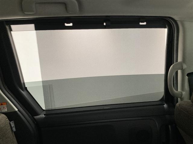 シエンタ ハイブリッドＺ　ミュージックプレイヤー接続可　バックカメラ　衝突被害軽減システム　ＥＴＣ　ドラレコ　両側電動スライド　ＬＥＤヘッドランプ　ウオークスルー　乗車定員７人　３列シート　ワンオーナー（30枚目）