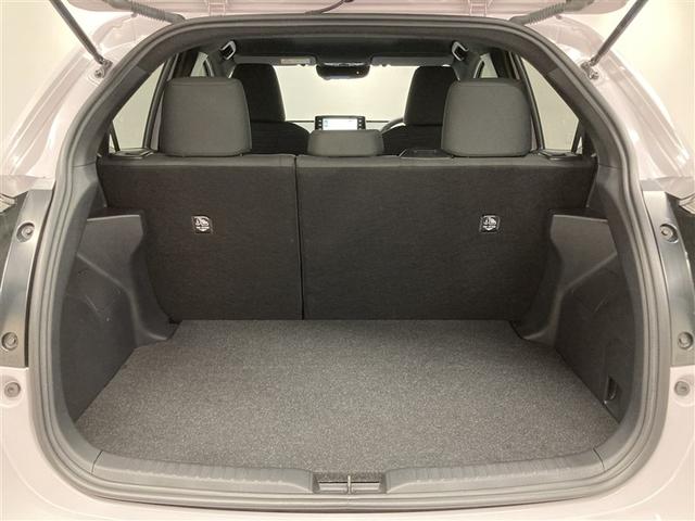 ヤリス ハイブリッドＺ　ミュージックプレイヤー接続可　バックカメラ　衝突被害軽減システム　ＥＴＣ　ドラレコ　ＬＥＤヘッドランプ　ワンオーナー（6枚目）