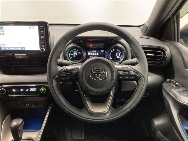 ヤリス ハイブリッドＺ　ミュージックプレイヤー接続可　バックカメラ　衝突被害軽減システム　ＥＴＣ　ドラレコ　ＬＥＤヘッドランプ　ワンオーナー（11枚目）