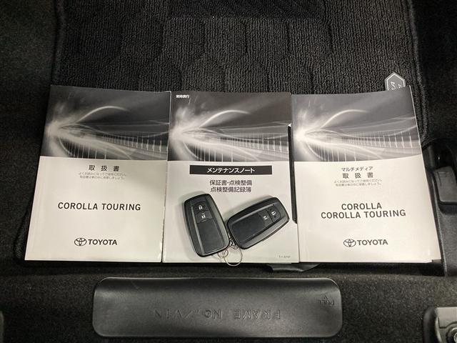 カローラツーリング ハイブリッド　ダブルバイビー　ミュージックプレイヤー接続可　バックカメラ　衝突被害軽減システム　ＥＴＣ　ＬＥＤヘッドランプ　ワンオーナー（31枚目）