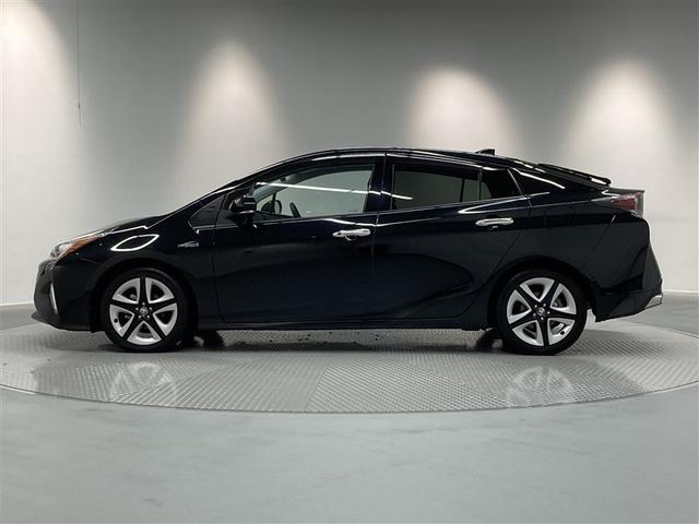 プリウス Ａツーリングセレクション　フルセグ　メモリーナビ　ＤＶＤ再生　ミュージックプレイヤー接続可　バックカメラ　衝突被害軽減システム　ＥＴＣ　ＬＥＤヘッドランプ（7枚目）