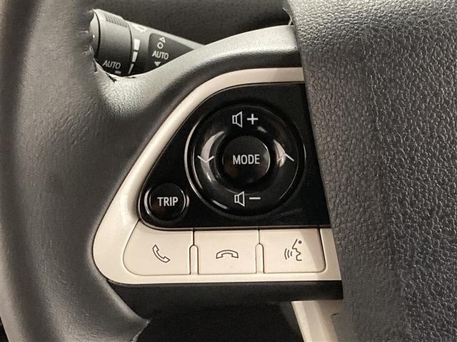 プリウス Ａツーリングセレクション　フルセグ　メモリーナビ　ＤＶＤ再生　ミュージックプレイヤー接続可　バックカメラ　衝突被害軽減システム　ＥＴＣ　ＬＥＤヘッドランプ（16枚目）