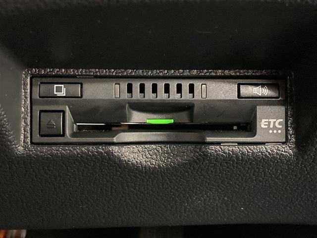 プリウス Ａツーリングセレクション　フルセグ　メモリーナビ　ＤＶＤ再生　ミュージックプレイヤー接続可　バックカメラ　衝突被害軽減システム　ＥＴＣ　ＬＥＤヘッドランプ（20枚目）