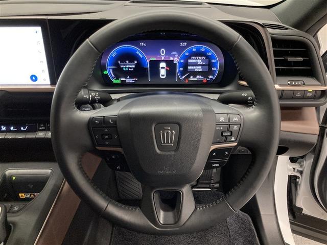 クラウンクロスオーバー Ｇアドバンスド・レザーパッケージ　革シート　４ＷＤ　ミュージックプレイヤー接続可　バックカメラ　衝突被害軽減システム　ＥＴＣ　ドラレコ　ＬＥＤヘッドランプ　ワンオーナー（16枚目）