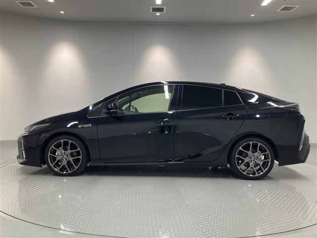 プリウスＰＨＶ Ｓ　ＧＲスポーツ　フルセグ　メモリーナビ　ＤＶＤ再生　ミュージックプレイヤー接続可　バックカメラ　衝突被害軽減システム　ＥＴＣ　ＬＥＤヘッドランプ（6枚目）