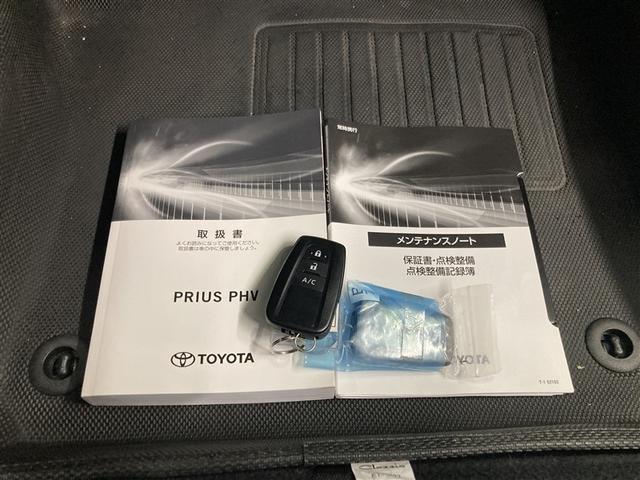 プリウスＰＨＶ Ｓ　ＧＲスポーツ　フルセグ　メモリーナビ　ＤＶＤ再生　ミュージックプレイヤー接続可　バックカメラ　衝突被害軽減システム　ＥＴＣ　ＬＥＤヘッドランプ（30枚目）