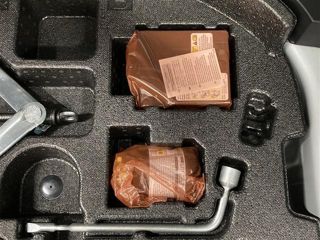 ＲＡＶ４ Ｇ　４ＷＤ　フルセグ　メモリーナビ　ＤＶＤ再生　ミュージックプレイヤー接続可　バックカメラ　衝突被害軽減システム　ＥＴＣ　ドラレコ　ＬＥＤヘッドランプ　ワンオーナー（11枚目）