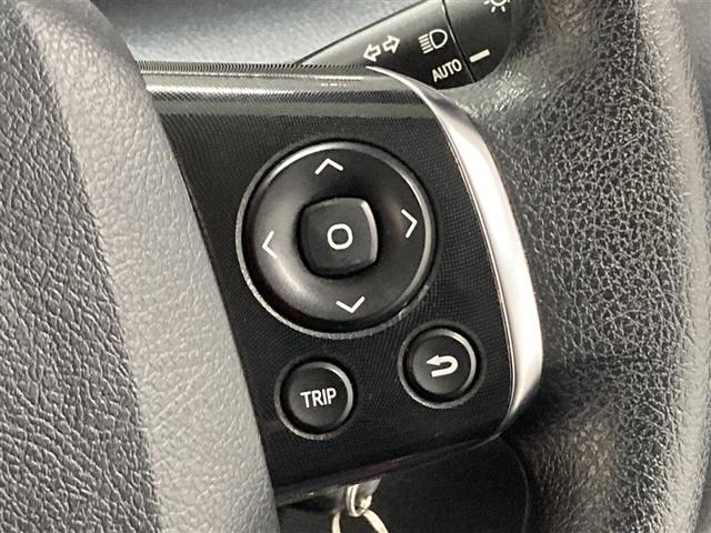 シエンタ ファンベースＸ　フルセグ　メモリーナビ　ＤＶＤ再生　ミュージックプレイヤー接続可　バックカメラ　衝突被害軽減システム　ＥＴＣ　電動スライドドア　ウオークスルー　ワンオーナー　アイドリングストップ（13枚目）