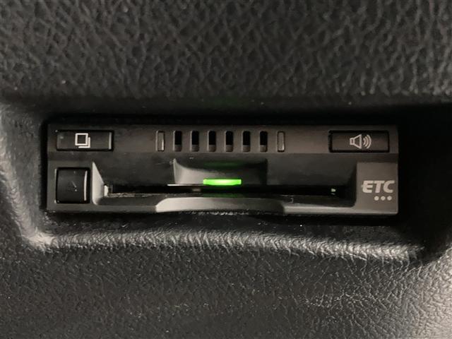 シエンタ ファンベースＸ　フルセグ　メモリーナビ　ＤＶＤ再生　ミュージックプレイヤー接続可　バックカメラ　衝突被害軽減システム　ＥＴＣ　電動スライドドア　ウオークスルー　ワンオーナー　アイドリングストップ（19枚目）