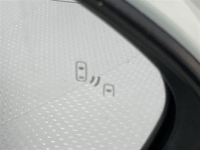 シエンタ ハイブリッドＺ　ミュージックプレイヤー接続可　バックカメラ　衝突被害軽減システム　ＥＴＣ　ドラレコ　両側電動スライド　ＬＥＤヘッドランプ　ウオークスルー　乗車定員７人　３列シート　ワンオーナー（5枚目）