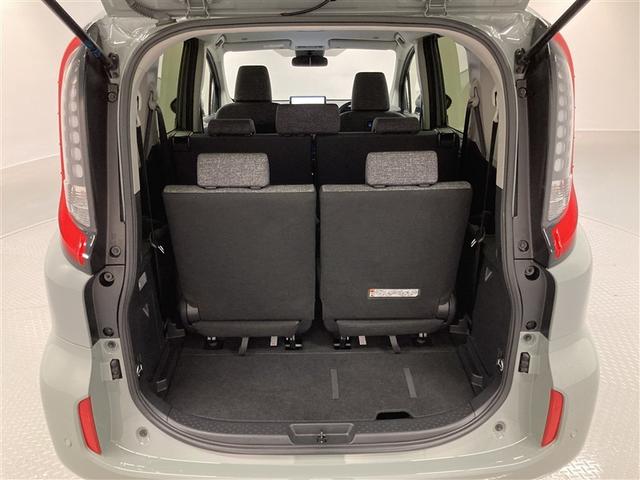 シエンタ ハイブリッドＺ　ミュージックプレイヤー接続可　バックカメラ　衝突被害軽減システム　ＥＴＣ　ドラレコ　両側電動スライド　ＬＥＤヘッドランプ　ウオークスルー　乗車定員７人　３列シート　ワンオーナー（9枚目）