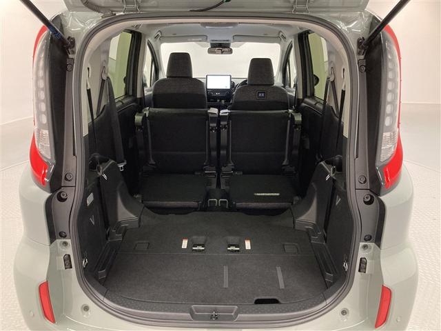 シエンタ ハイブリッドＺ　ミュージックプレイヤー接続可　バックカメラ　衝突被害軽減システム　ＥＴＣ　ドラレコ　両側電動スライド　ＬＥＤヘッドランプ　ウオークスルー　乗車定員７人　３列シート　ワンオーナー（10枚目）