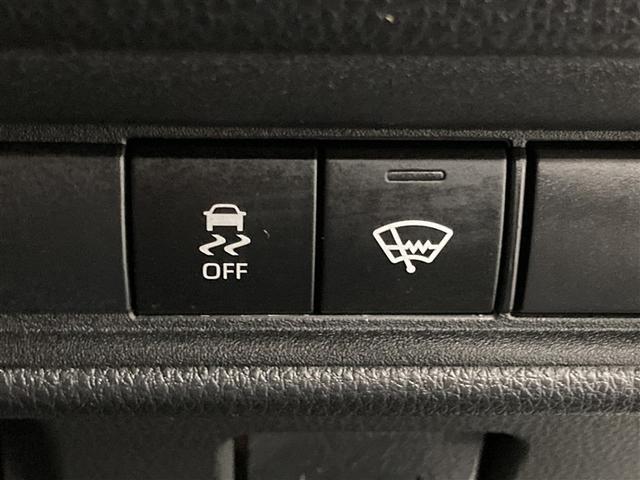 シエンタ ハイブリッドＺ　ミュージックプレイヤー接続可　バックカメラ　衝突被害軽減システム　ＥＴＣ　ドラレコ　両側電動スライド　ＬＥＤヘッドランプ　ウオークスルー　乗車定員７人　３列シート　ワンオーナー（21枚目）