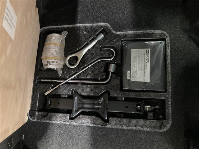 ルーミー カスタムＧ　フルセグ　メモリーナビ　ＤＶＤ再生　ミュージックプレイヤー接続可　バックカメラ　衝突被害軽減システム　ＥＴＣ　ドラレコ　両側電動スライド　ＬＥＤヘッドランプ　ウオークスルー　ワンオーナー（10枚目）