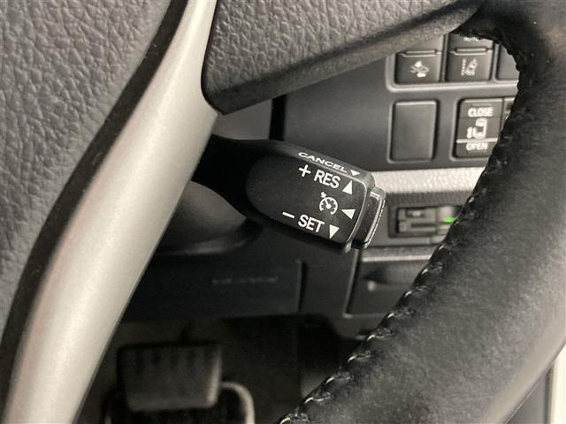 ヴォクシー ＺＳ　煌ＩＩ　フルセグ　メモリーナビ　ＤＶＤ再生　ミュージックプレイヤー接続可　後席モニター　バックカメラ　衝突被害軽減システム　ＥＴＣ　両側電動スライド　ＬＥＤヘッドランプ　ウオークスルー　乗車定員７人（18枚目）