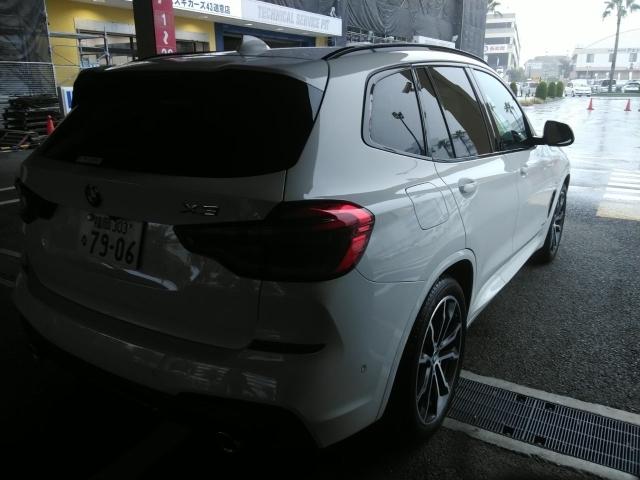 Ｘ３ ｘＤｒｉｖｅ　２０ｄ　Ｍスポーツ　革シート　キーレス　ナビ　２０アルミホイール　ディーゼル　エアバッグ　電動シート　オートマ　ディーラー車　フル装備　助手席エアバッグ　ＥＴＣ　バックカメラ　スマートキー（3枚目）