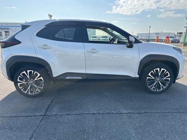 ヤリスクロス ハイブリッドZ ワンオーナー 純正DA&Tコネクトナビ&パノラミックビューモニター&ETC Bluetoothオーディオ 運転席パワーシート 前席左右シートヒーター パワーバックドア(5枚目)