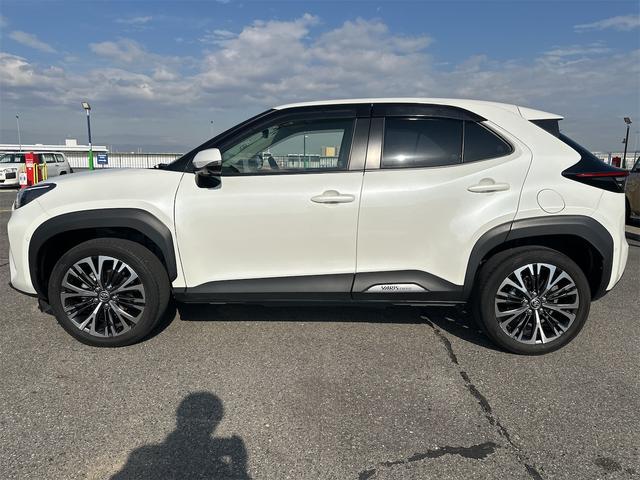 ヤリスクロス ハイブリッドZ ワンオーナー 純正DA&Tコネクトナビ&パノラミックビューモニター&ETC Bluetoothオーディオ 運転席パワーシート 前席左右シートヒーター パワーバックドア(9枚目)